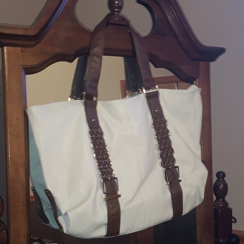 Miztique 20” x 14” Shoulder Bag in White with Brown & Buckle Accents